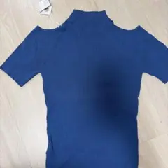 オフショルダー ニット
