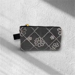 Item thumbnail for item d439ee9c-f7aa-4445-882e-92a173a2a233