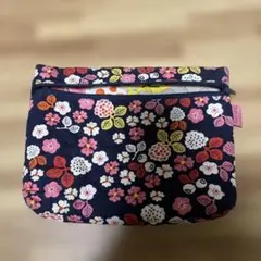 【IKEA】⭐️花柄ネイビーポーチのサムネイル