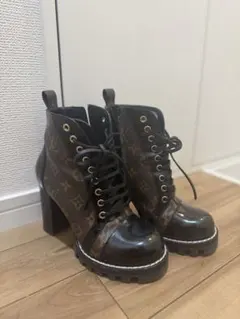 ルイヴィトン モノグラム レースアップブーツ ヒールブーツ 37