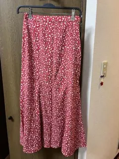 【未使用】GU 小花柄フレアロングスカート レッド ウエストゴム