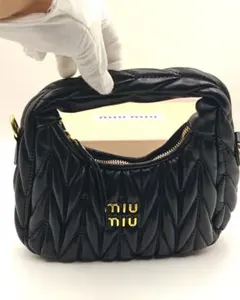 miumiu ハンドバッグ