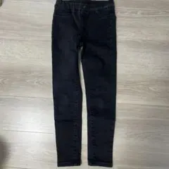 GU キッズブラックスキニージーンズ 130cm
