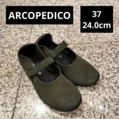 Item thumbnail for item 05423e4a-78e8-4a75-802a-863402a7d7ef