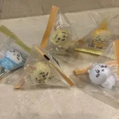ちいかわ インテリアミニフィギュア　うさぎ　ハチワレ　ちいかわ　5体セット