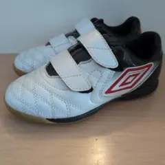 【UMBRO 】スニーカー ホワイト/ブラック 16cmのサムネイル