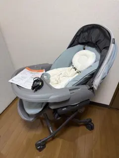 COMBI コンビ ネムリラ AUTO SWING ハイローチェア