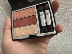 Dior アイシャドウ 733のサムネイル
