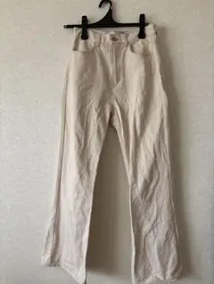 アーバンリサーチ　ハイウエストアイボリーデニム