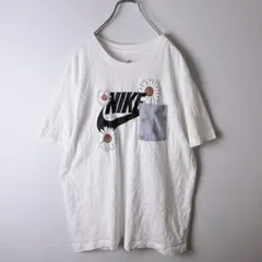 NIKE レディース　胸ポケット　プリント　Tシャツ　デイジー　古着　大きめ