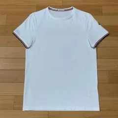 超美品☆ モンクレール Vネック Tシャツ L スリムフィット 4S263 