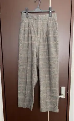 ジーユー　ツータックワイドテーパードパンツ(チェック) Lサイズ
