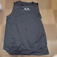 OAKLEY タンクトップ ノースリーブ ブラックXLのサムネイル