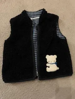 familiarベビーベスト 黒 クマ刺繍付き