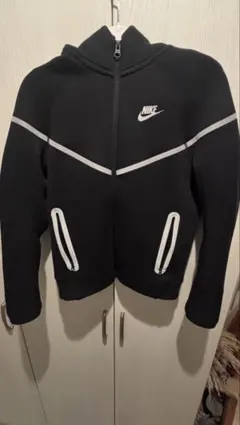 NIKEテックフリース フルジップパーカー(BLACK)