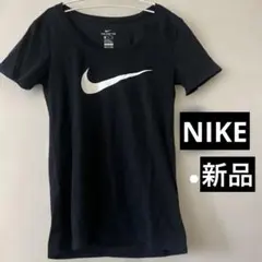 ⑧NIKEシャツ