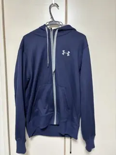 UNDER ARMOUR ネイビー パーカー SM