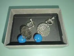【美品】佳子さまご着用　色違い漆藍色イヤリング　伝統工芸　上品　エレガント