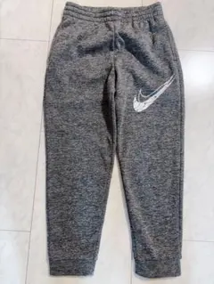 NIKE裏起毛スエット⭐︎数回のみ着用⭐︎160