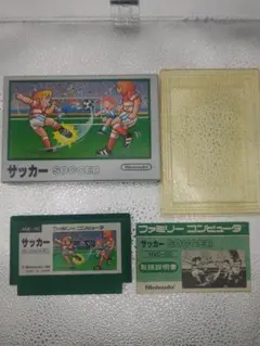 サッカー□箱、説明書、ソフトのセット　ファミコン