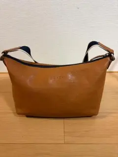 サコッシュ レザー ショルダーバッグ