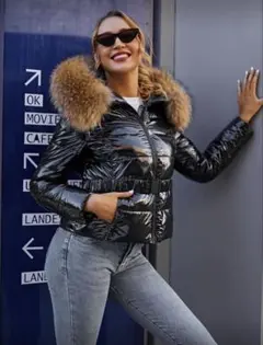 SHEIN ブラックダウンジャケット ファー付き