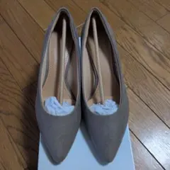 プラステ　ベージュ スエード ポインテッドトゥパンプスのサムネイル