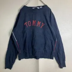 トミージーンズ　ビッグアーチロゴ　スウェットトレーナー