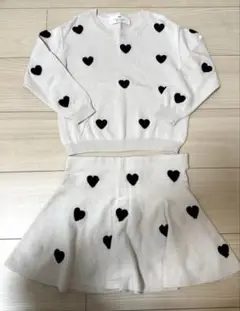 美品H&M ハート柄セットアップ ニットトップス＋スカート98-104cm