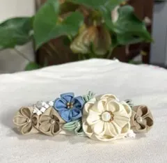 ハンドメイド/バレッタ　つまみ細工　ビーズ　ヘアアクセ