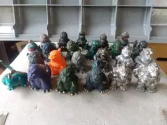 ゴジラなどフィギュアセット 23体　未飾り品