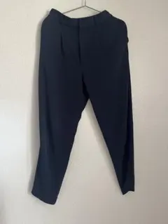 ユニクロ　ドレープテーパードアンクルパンツ