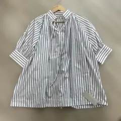 新品タグ付　UNFILO アンフィーロ　2WAYギャザーブラウスのサムネイル