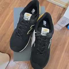 【新品】New Balance 574 ブラック ゴールド スニーカーのサムネイル