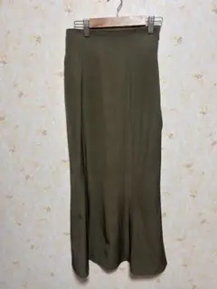 hinari ヒナリ バックスリットマーメイドスカート カーキ Sサイズ