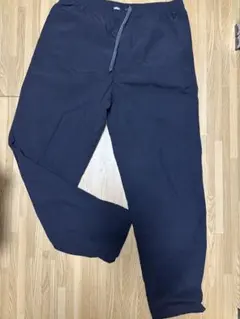 ナイロンパンツ