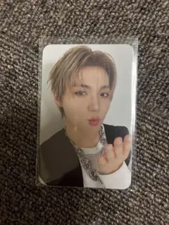 【公式】TREASURE 対面サイン会特典 天使トレカ ドヨン 公式】TREASURE 対面サイン会特典 天使トレカ ドヨン - メルカリ