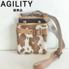 美品✨ジバンシィ　ショルダーバッグ スクリプト柄　4G金具　スエード　ボルドー 美品✨ジバンシィ ショルダーバッグ スクリプト柄 4G金具 スエード