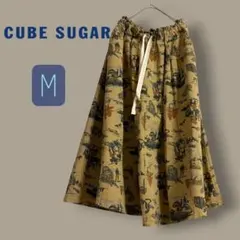 CUBE SUGAR 総柄フレアスカート M アウトドアプリント ベージュ 美品のサムネイル