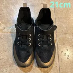 adidas「キッズ スニーカー 黒 ＆ゴールド　21cm」中古美品