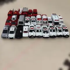 トミカ　まとめ売り　はたらく車　警察　消防　救急　26台セット