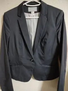 裏地が可愛い！H&M チャコールグレー ブレザー ジャケット