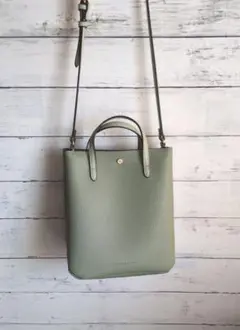 MACARONICSTYLE グリーンレザーショルダーバッグ