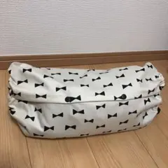 抱っこひも収納カバー　生成　ブラックリボン