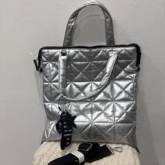 ベイフロー シルバー キルティング トートバッグ