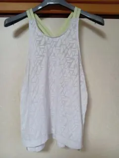 adidas ホワイト タンクトップ