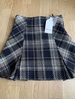 新品　ツイードチェック　ミニスカートのサムネイル