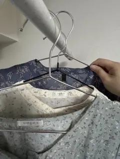 COLZA フリル付き長袖ワンピース