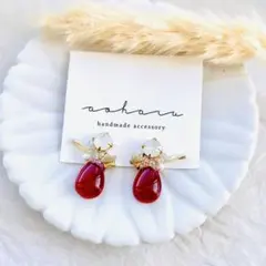 スワロフスキー×レッドガラスのデザインピアス/イヤリング