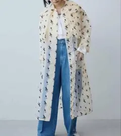 MEDE19F Boutique888 オーガンジーフロッキープリントコートのサムネイル